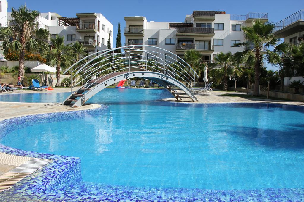 Апартаменты Danaos Pool View